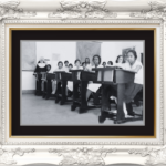 Suster Dominica Portmans, OSU bersama dengan Para Murid H.B.S.